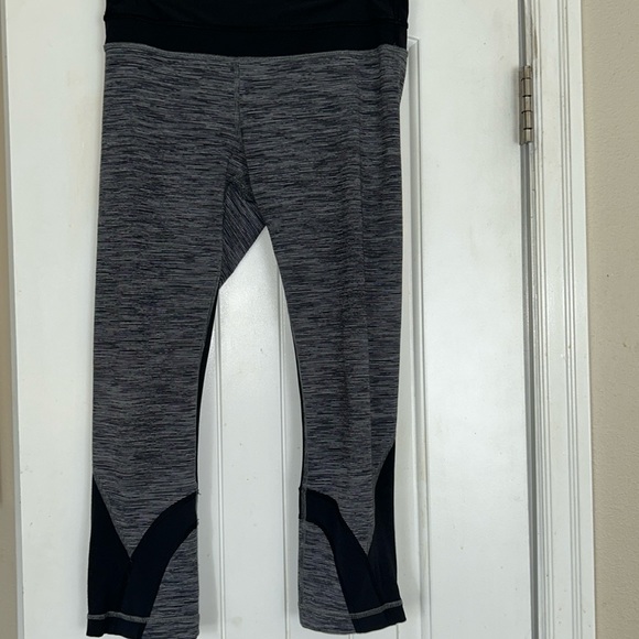 lululemon athletica Pants - Lululemon Pace Rival High Rise Crop 22" Leggings Women's Size 6 Space Dye Black